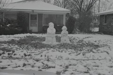 Christmas & Snow, November 1971, photograph 11 of 16
