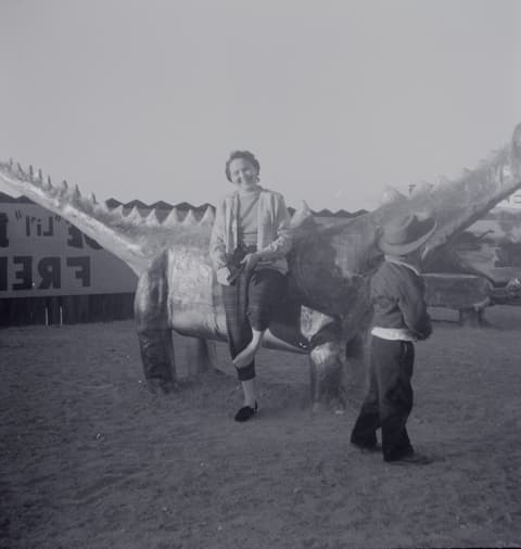 Found 120, Envelope 3, probably the late 1950s, photograph 5 of 5