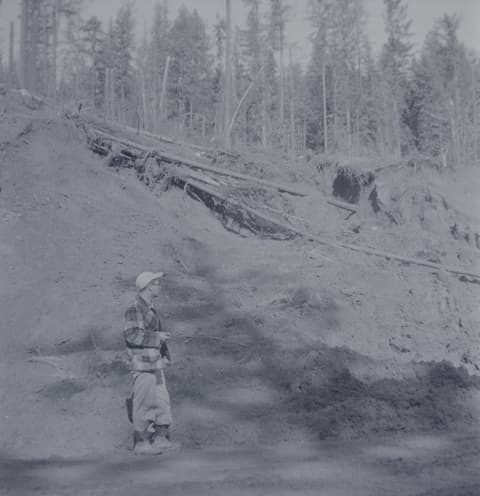 Found 120, Envelope 6, probably the late 1950s, photograph 7 of 29