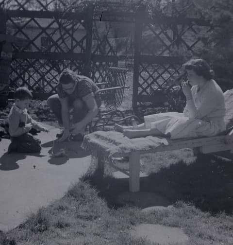 Found 120, Envelope 6, probably the late 1950s, photograph 21 of 29