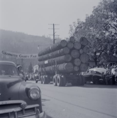 Fair Days, probably the 1950s, photograph 4 of 7