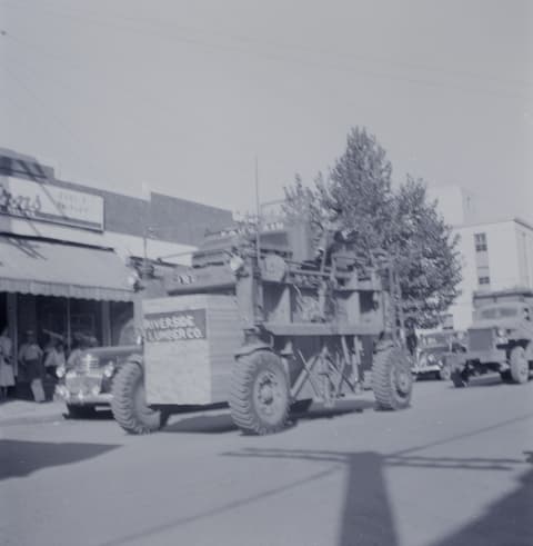 Fair Days, probably the 1950s, photograph 6 of 7