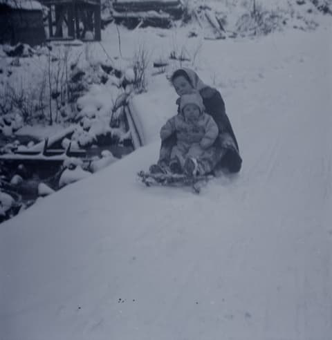 Snowbound, probably the 1950s, photograph 34 of 38