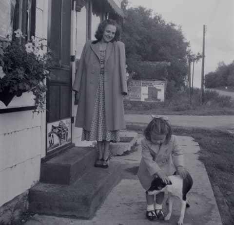 The Store, probably the late 1940s, photograph 5 of 11