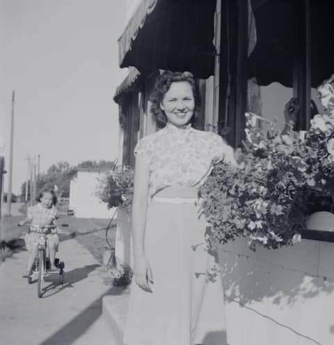 The Store, probably the late 1940s, photograph 6 of 11
