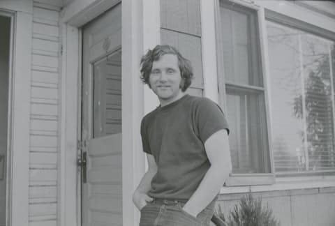 Friends & Kitties, May 1971, photograph 8 of 21