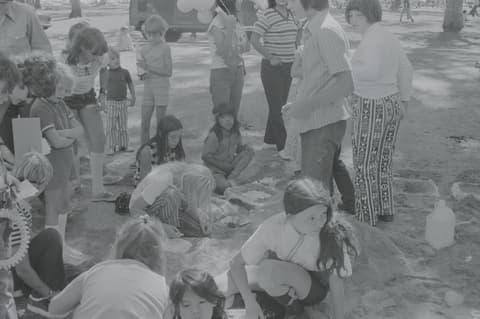 The Baby & the Puppies, October 1971, photograph 4 of 14